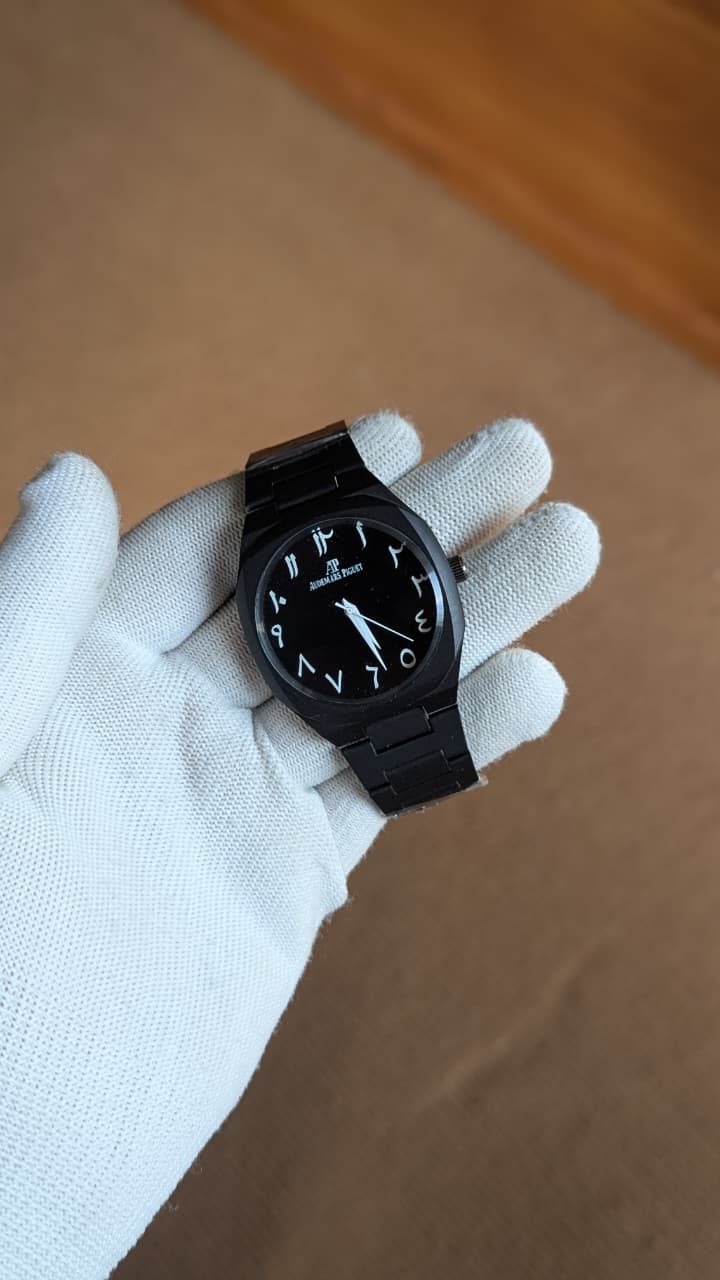 Arabic Aura Black With Black Dial