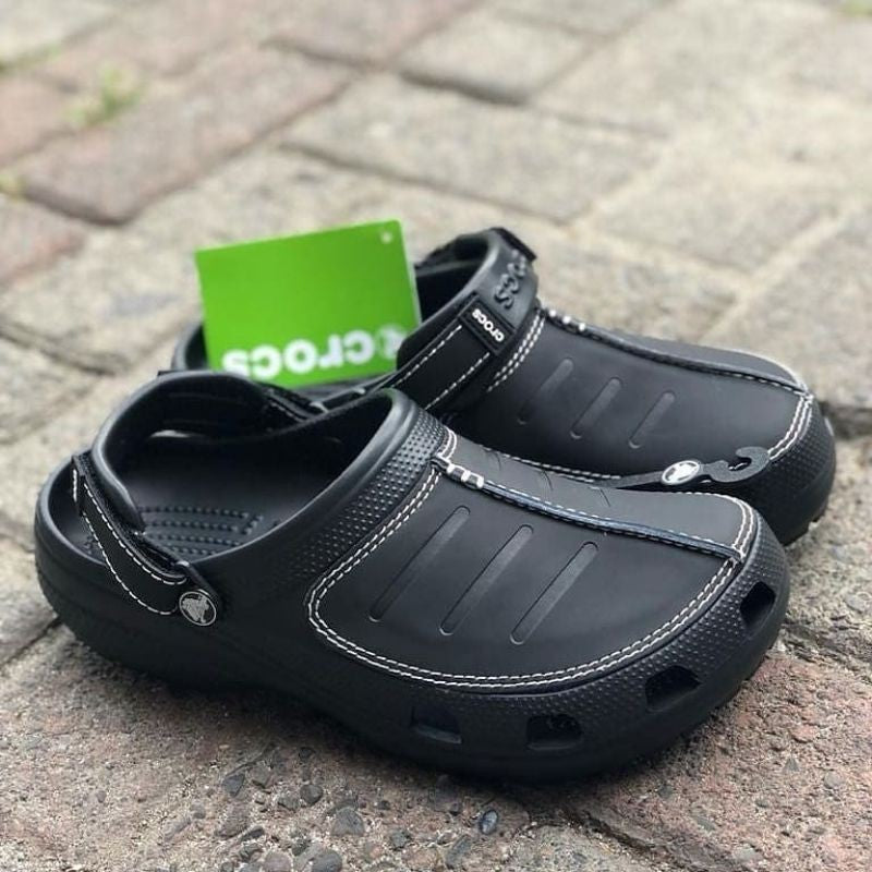 Crocs Yukon Clogs Black