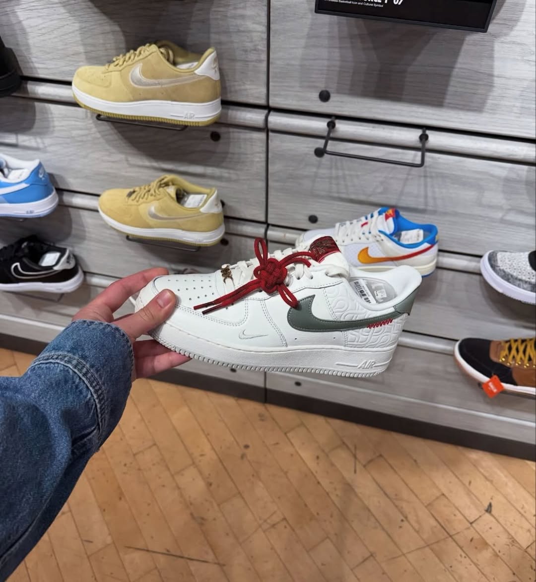 Nikee Airforce One "Year Of The Snake"