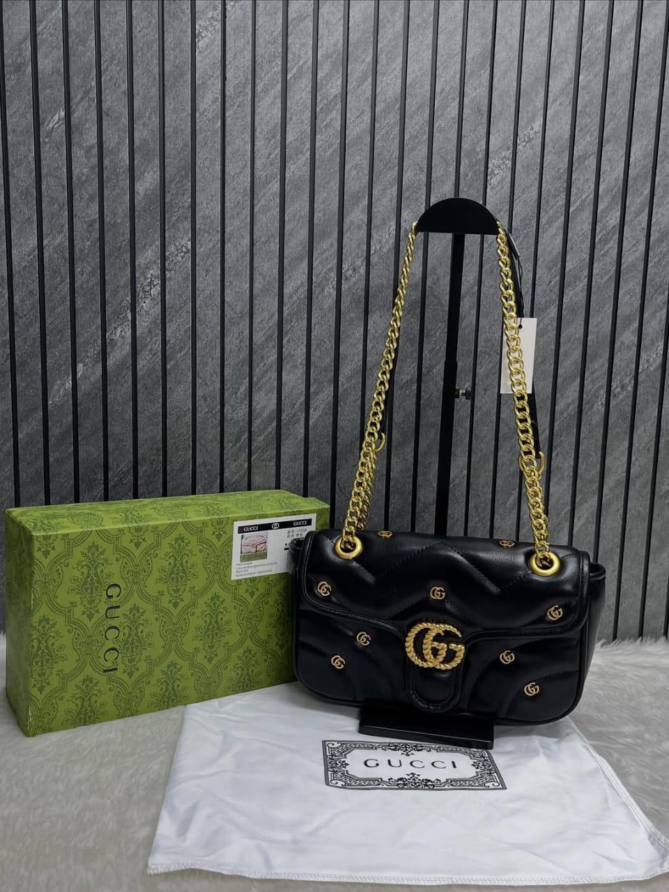 Gucci Handbag Black/Gold