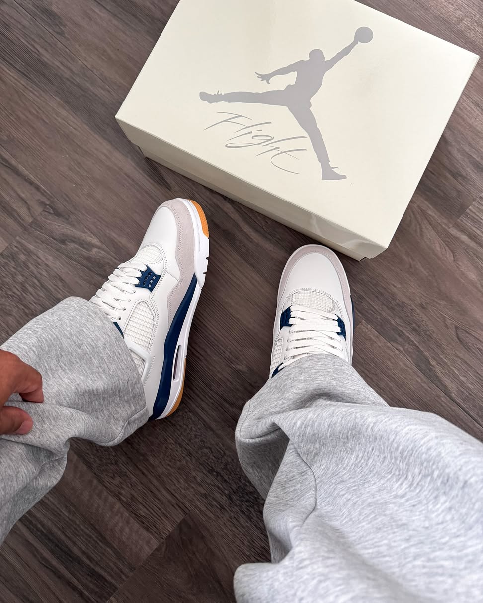 Nike Sb x Air Jordan Retro4 'Navy'  (UA QUALITY)