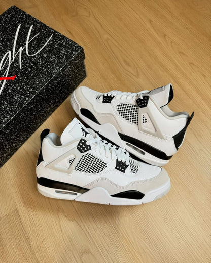 Nikee Airr Jordan Retro4 "Military Black" (UA QUALITY)