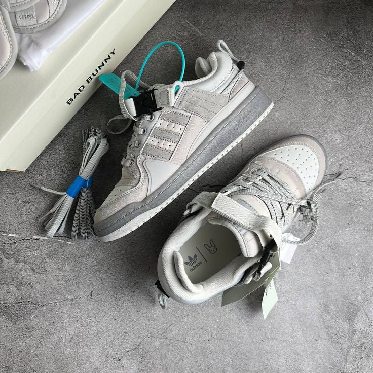 ADIDAS BAD BUNNY FORUM BUCKLE LOW GREY