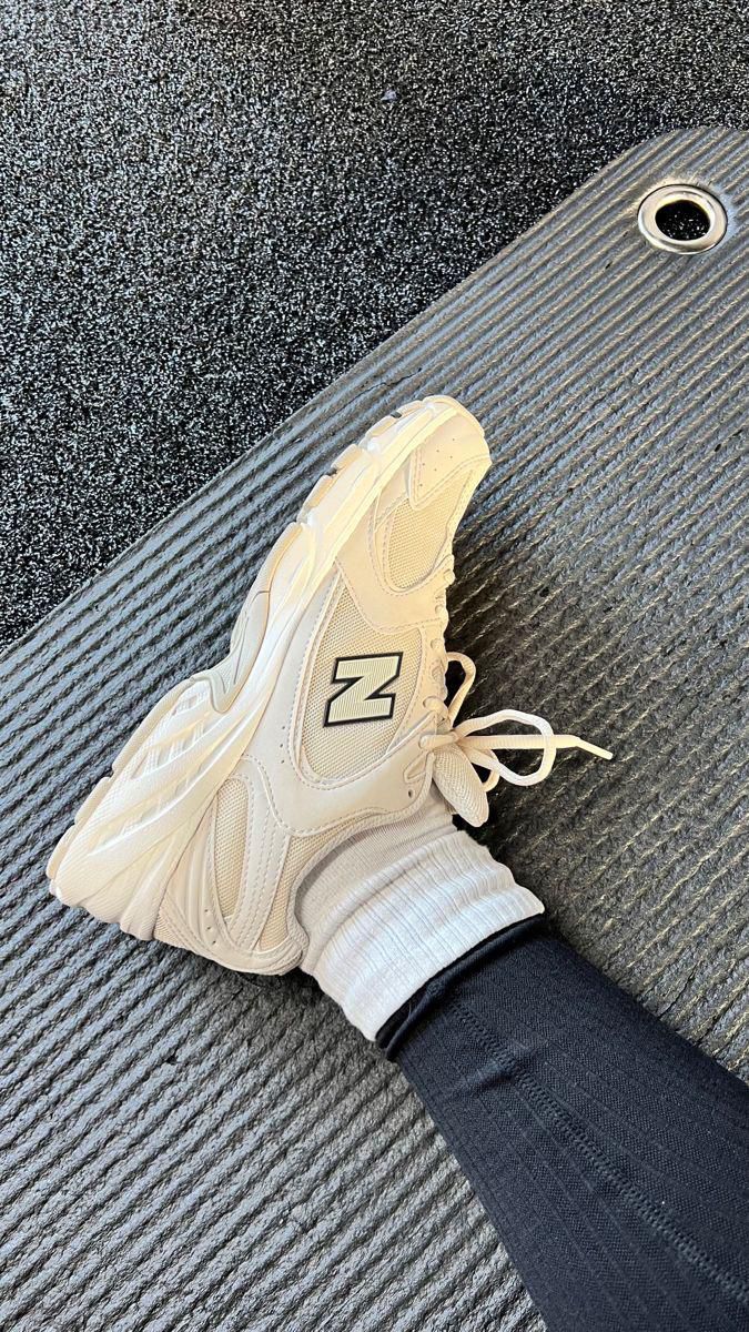 NEW BALANCE 530 IVORY CREAM