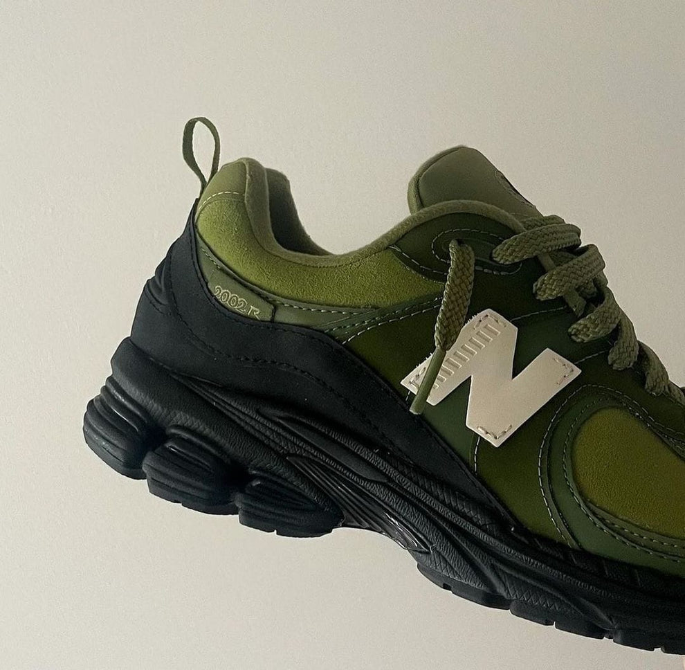 NEW BALANCE 2002R MOSS GREEN X BASEMENT