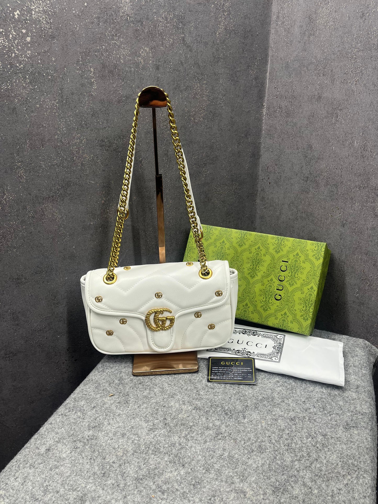 Gucci Handbag White/Gold