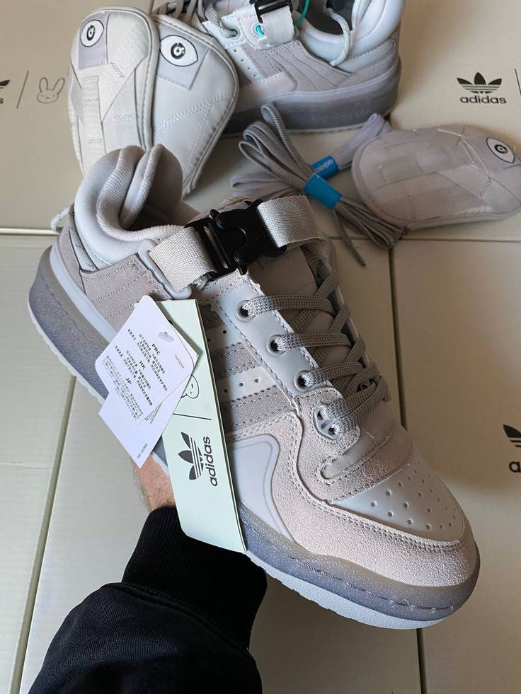 ADIDAS BAD BUNNY FORUM BUCKLE LOW GREY