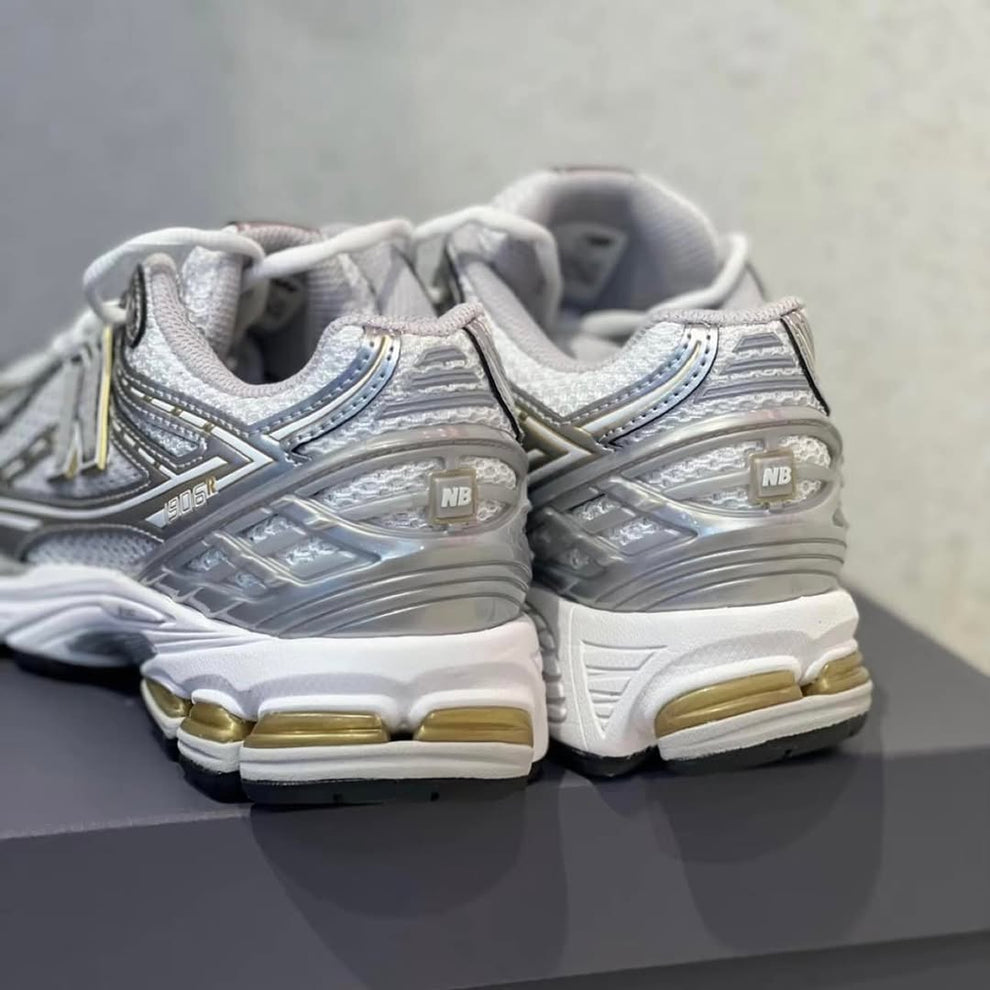 NEW BALANCE 1906R WHITE RAIN CLOUD METALLIC