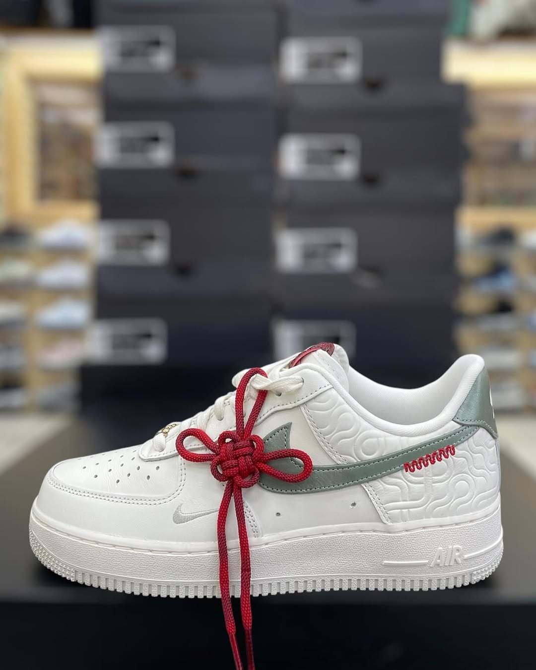 Nikee Airforce One "Year Of The Snake"