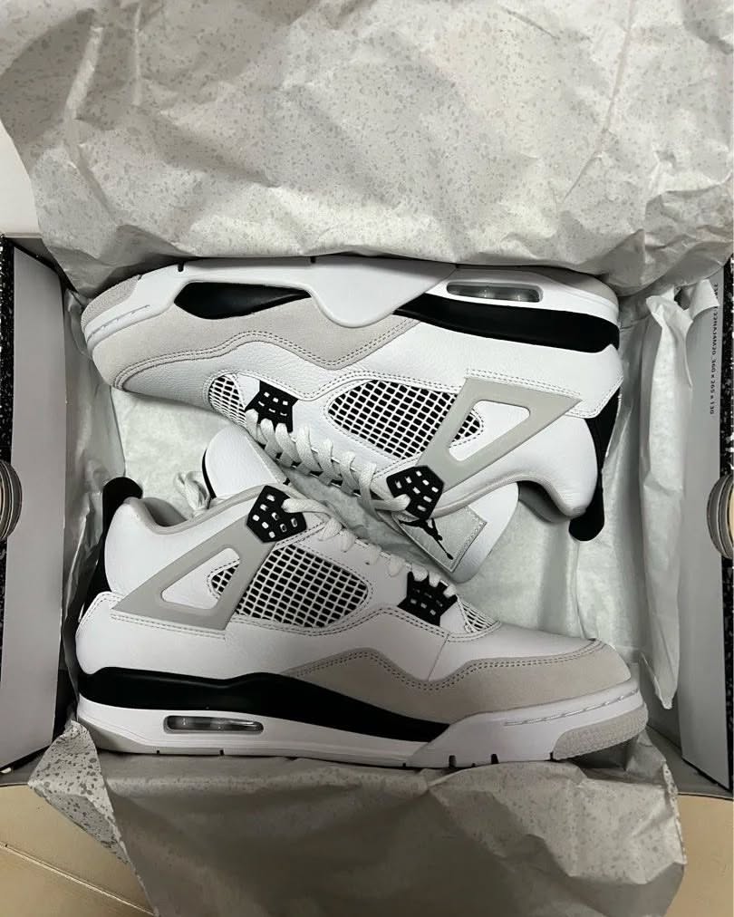 Nikee Airr Jordan Retro4 "Military Black" (UA QUALITY)