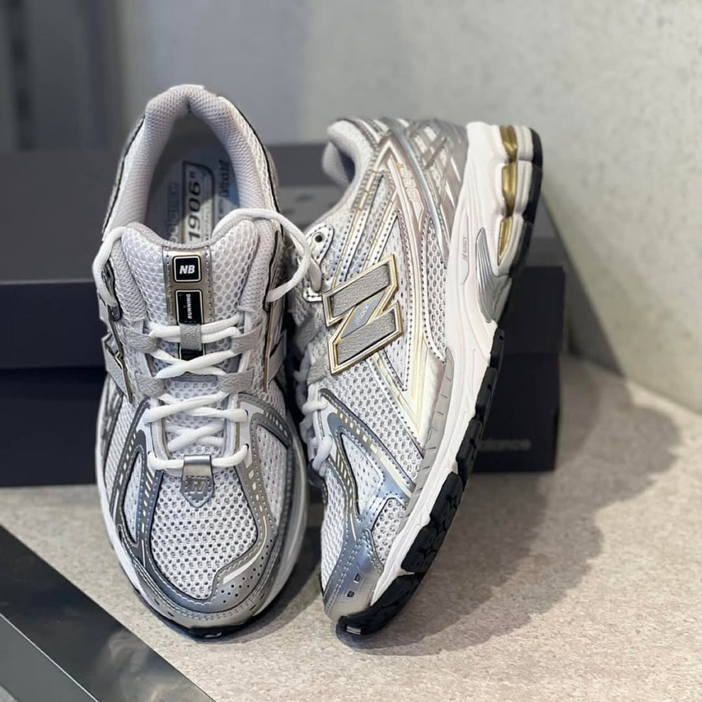 NEW BALANCE 1906R WHITE RAIN CLOUD METALLIC