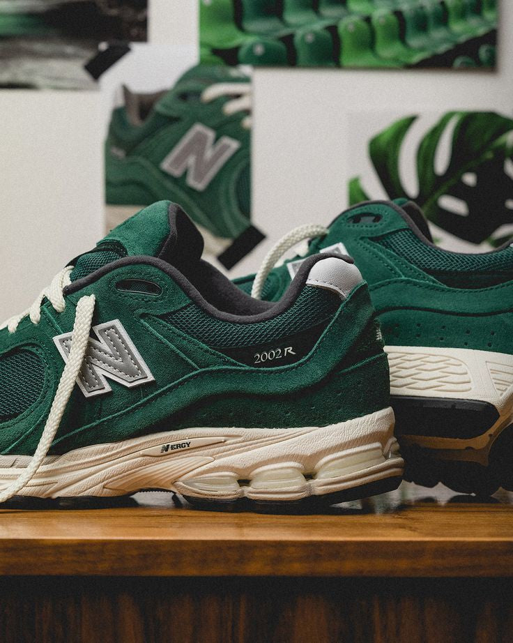 NEW BALANCE 2002R PROTECTION GREEN