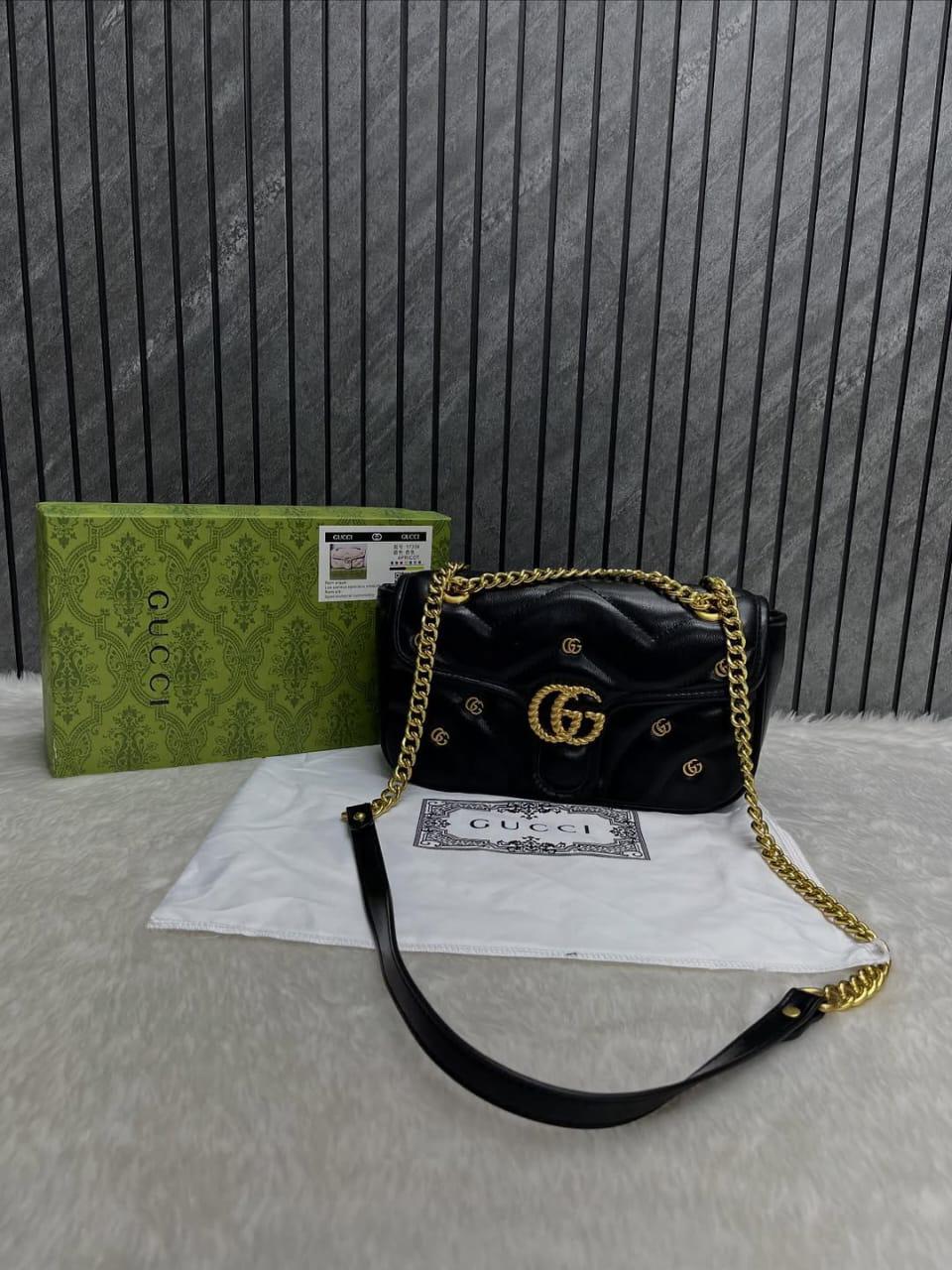 Gucci Handbag Black/Gold