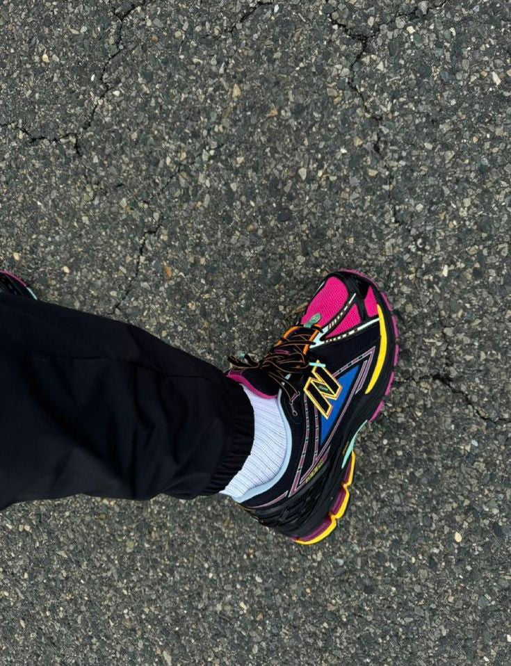 NEW BALANCE 1906R NEON LIGHT